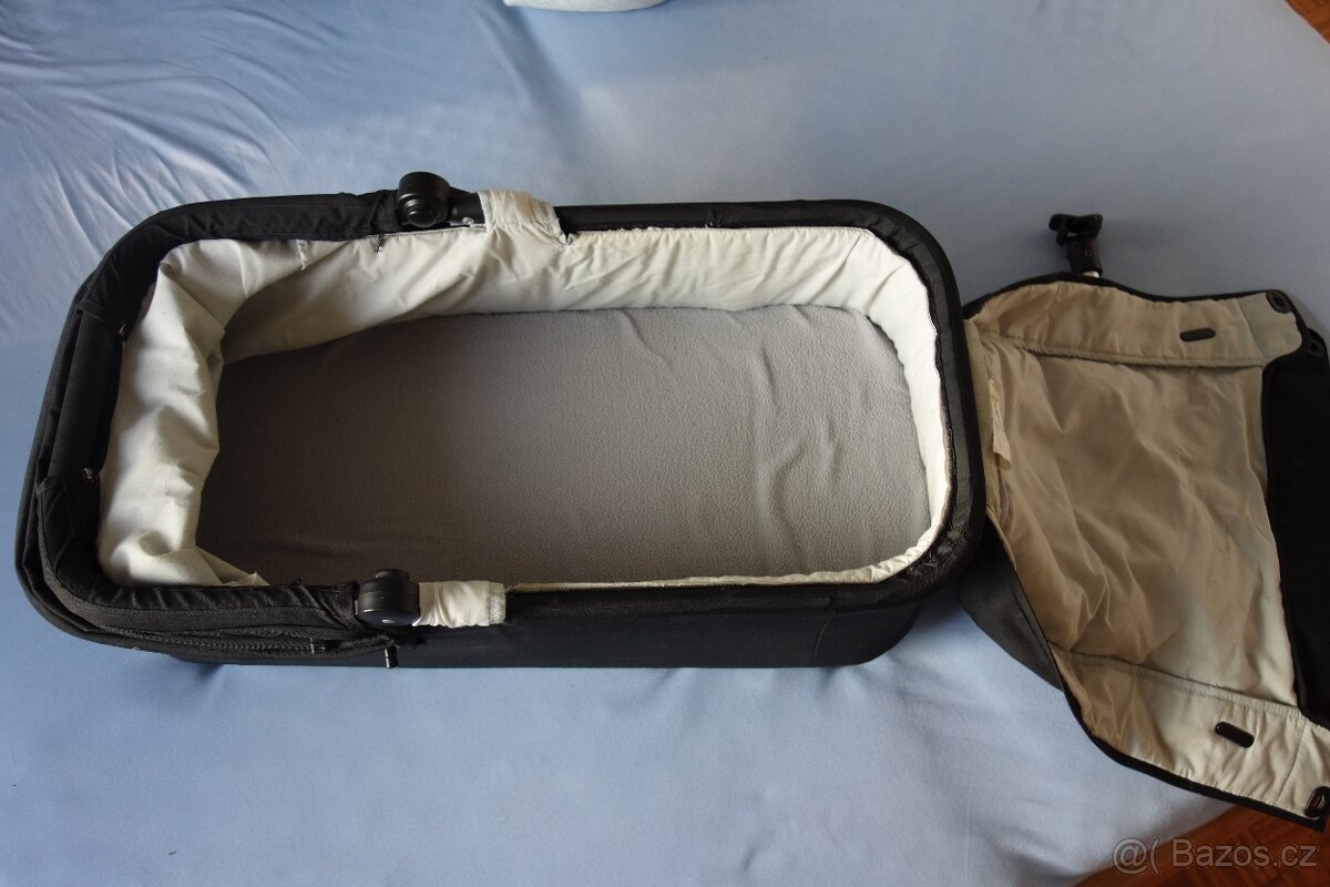 Prodám kočárek Easywalker Sky – dvojkombinace - 17