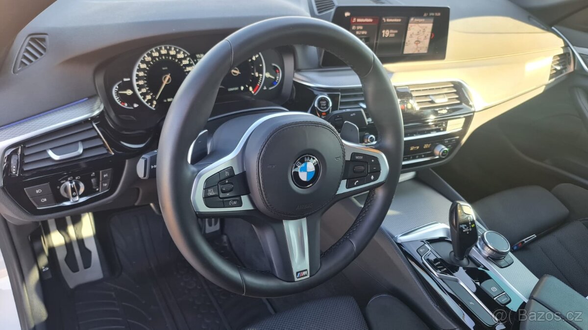 Prodám - BMW 520d xDrive M-packet - 17