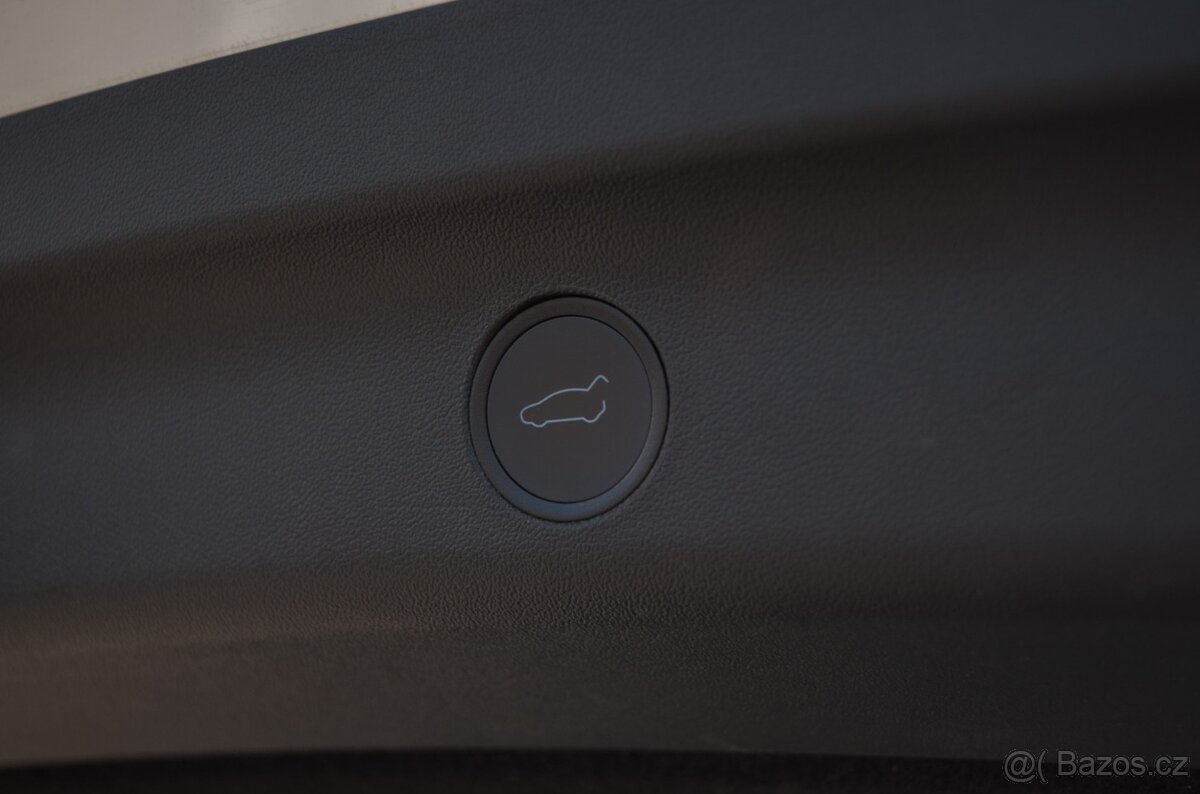 Tesla Model Y Long Range Dual Motor AWD 4x4 - 17