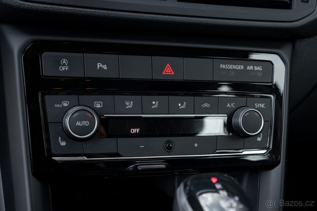 Volkswagen T-Cross - 17