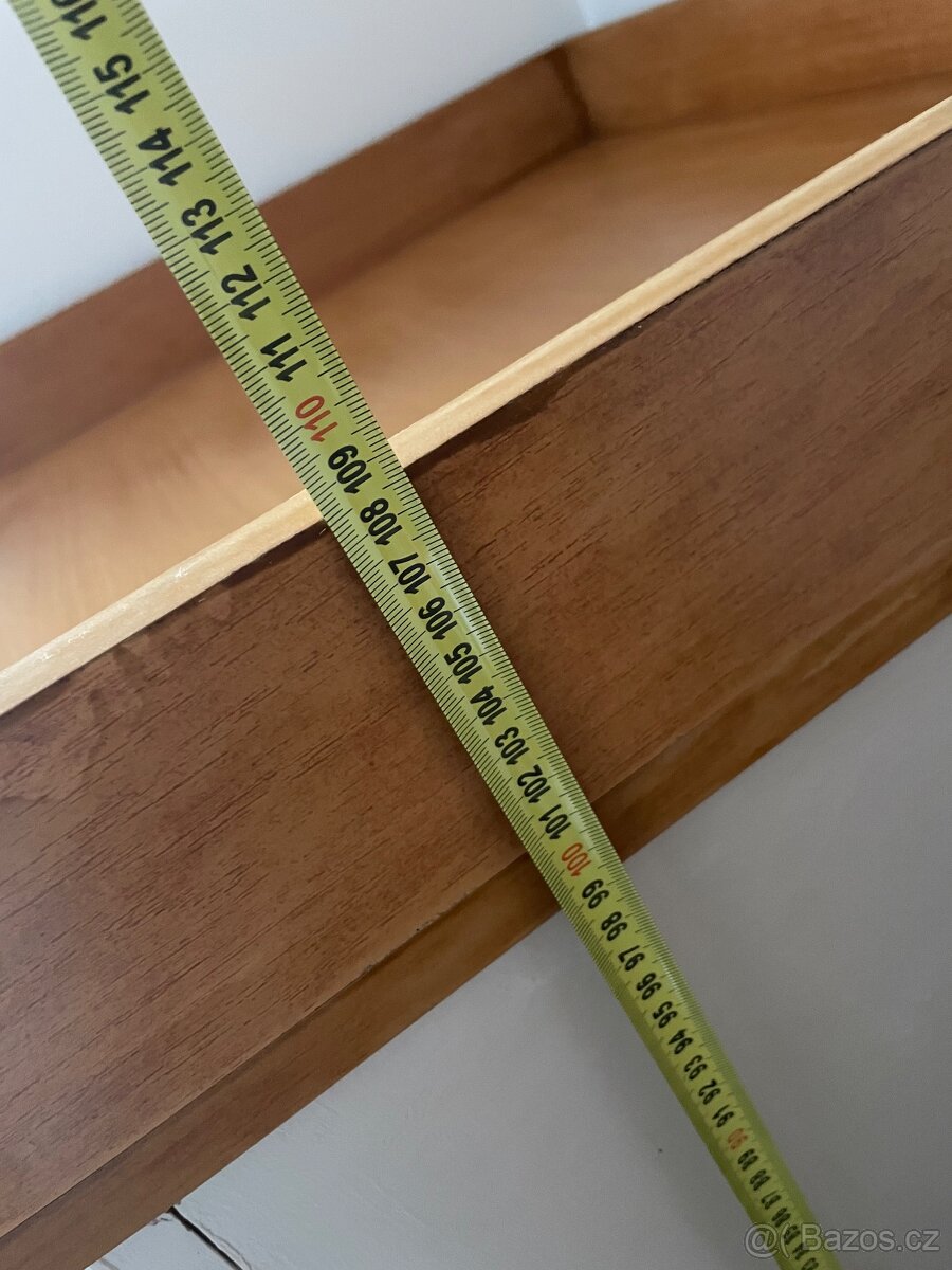 Přebalovací pult - 17