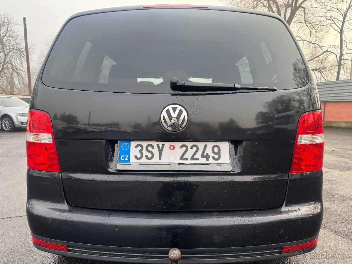 Volkswagen Touran 2.0 TDi FACELIFT MOŽNO NA SPLÁTKY - 17