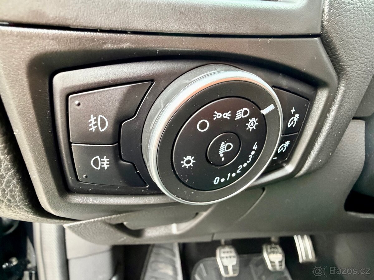 FORD FOCUS ST 250 KOMBI 184 kW - 17