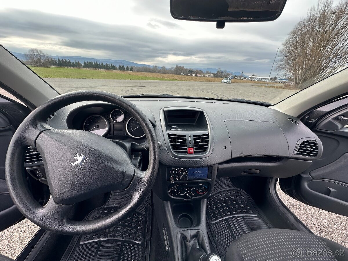 Peugeot 206+ - 17
