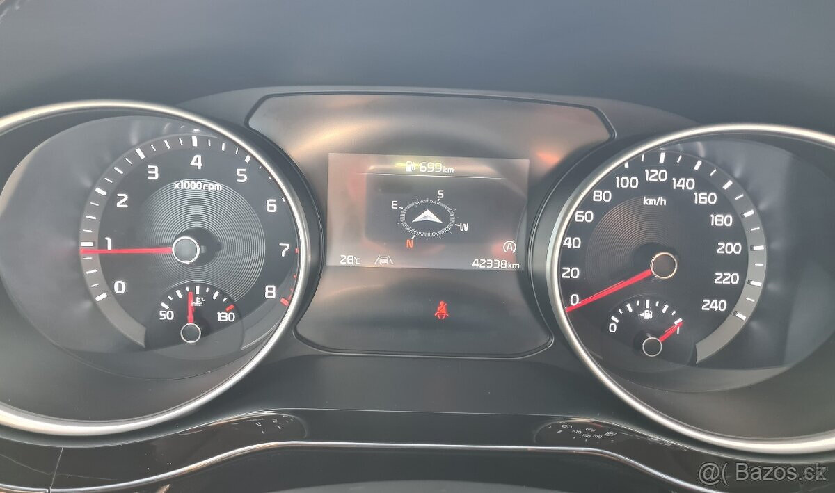 KIA CEED 1.0 T-GDI SILVER - 17