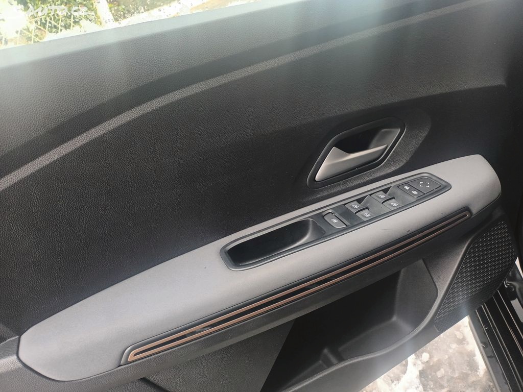 Dacia Jogger, 110Tce PLNÁ VYBAVA ZARUKA - 17