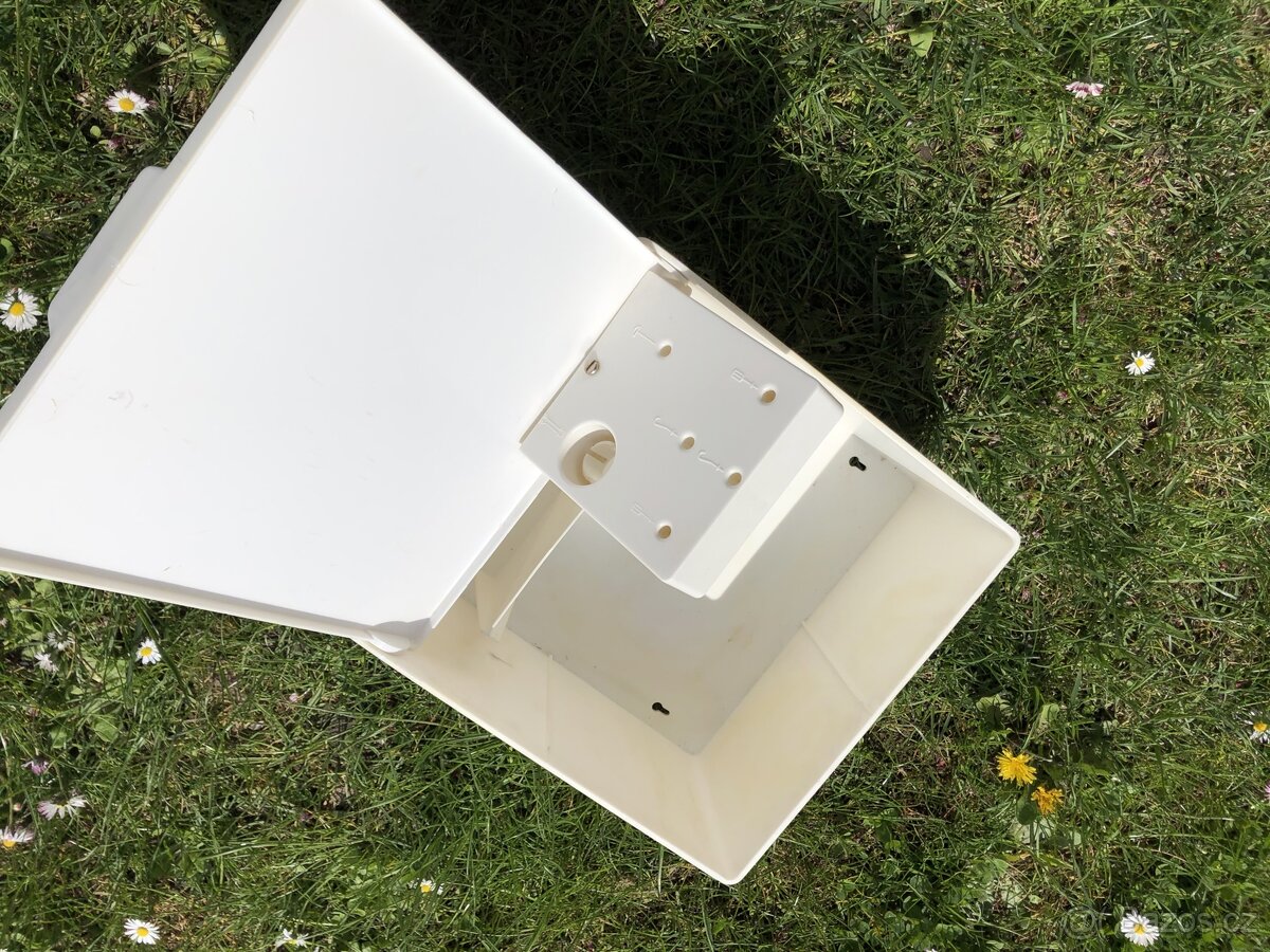 Dortové formy, pánve, nůžky, kuchyňské spotřebiče - 17