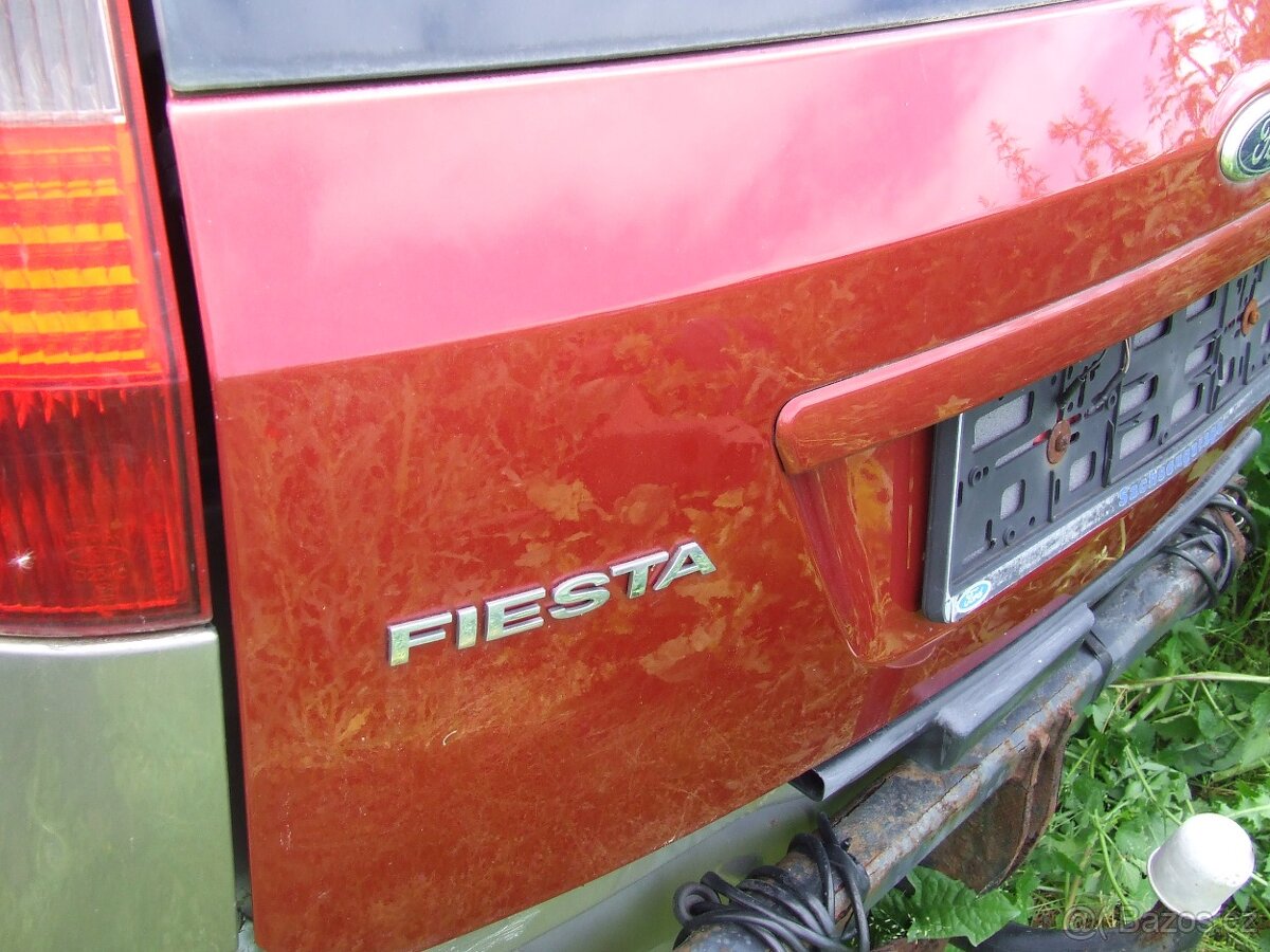 Prodám dveře Ford Fiesta Mk5 - 17