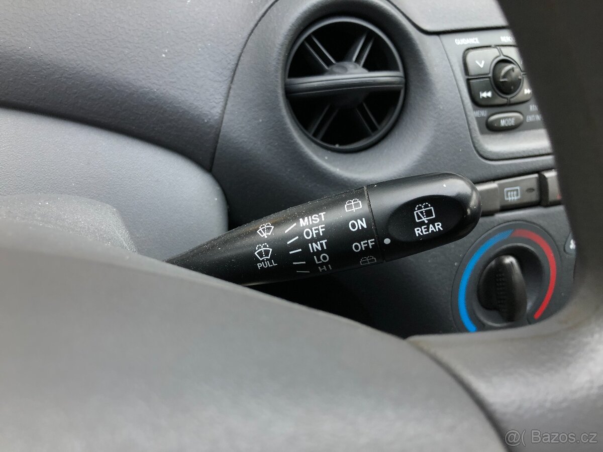 TOYOTA YARIS 1.0 VVT-i - 17