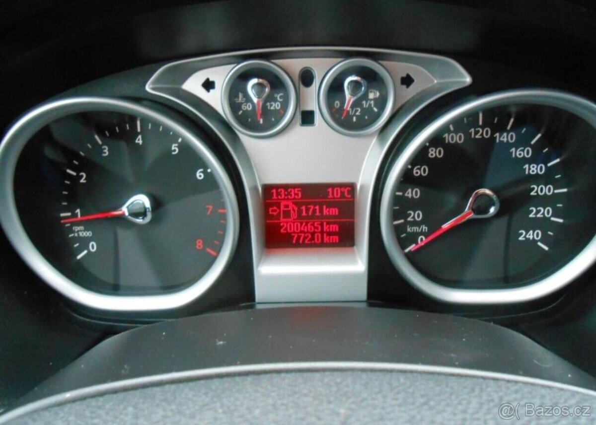 Ford Focus 1,6 74 kW KLIMA Serviska benzín - 17