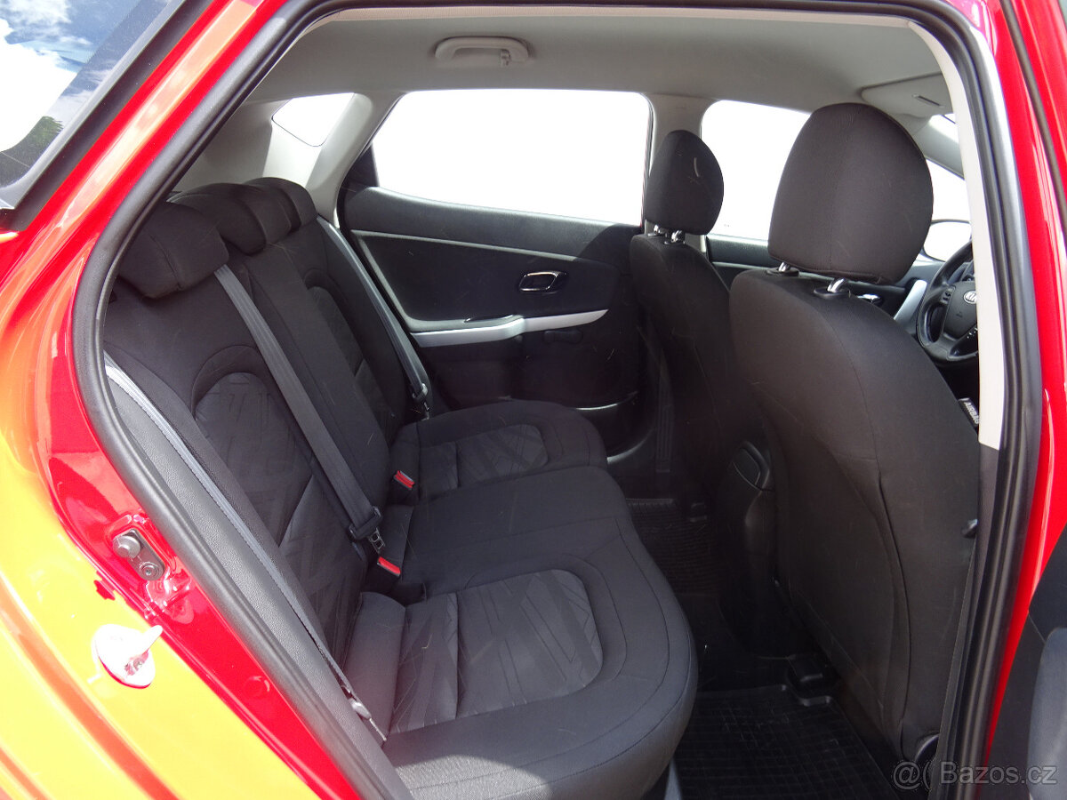 Kia Ceed 1.6GDi,99kW,1majČR,S.kniha,64tkm,ESP,klima - 17