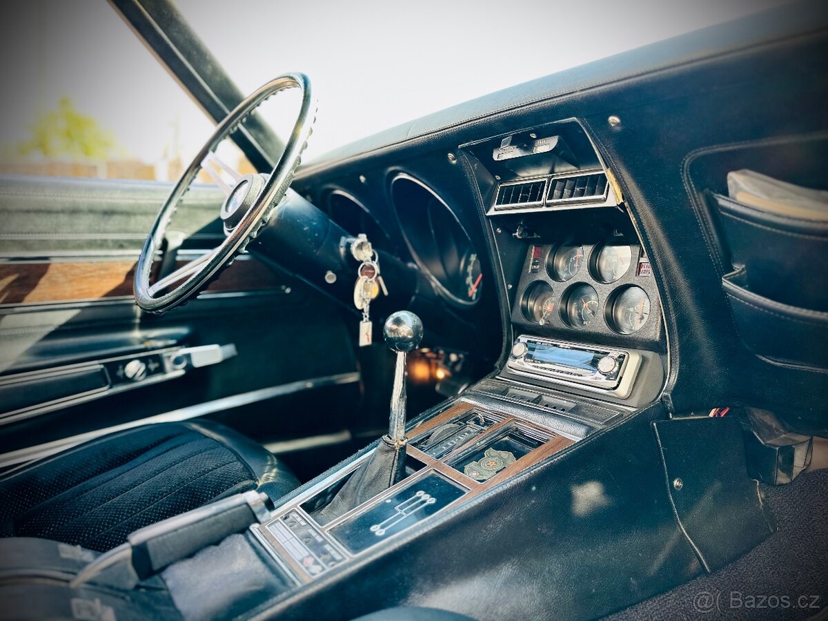 Chevrolet Corvette Stingray 1971 7.5L V8 - 17