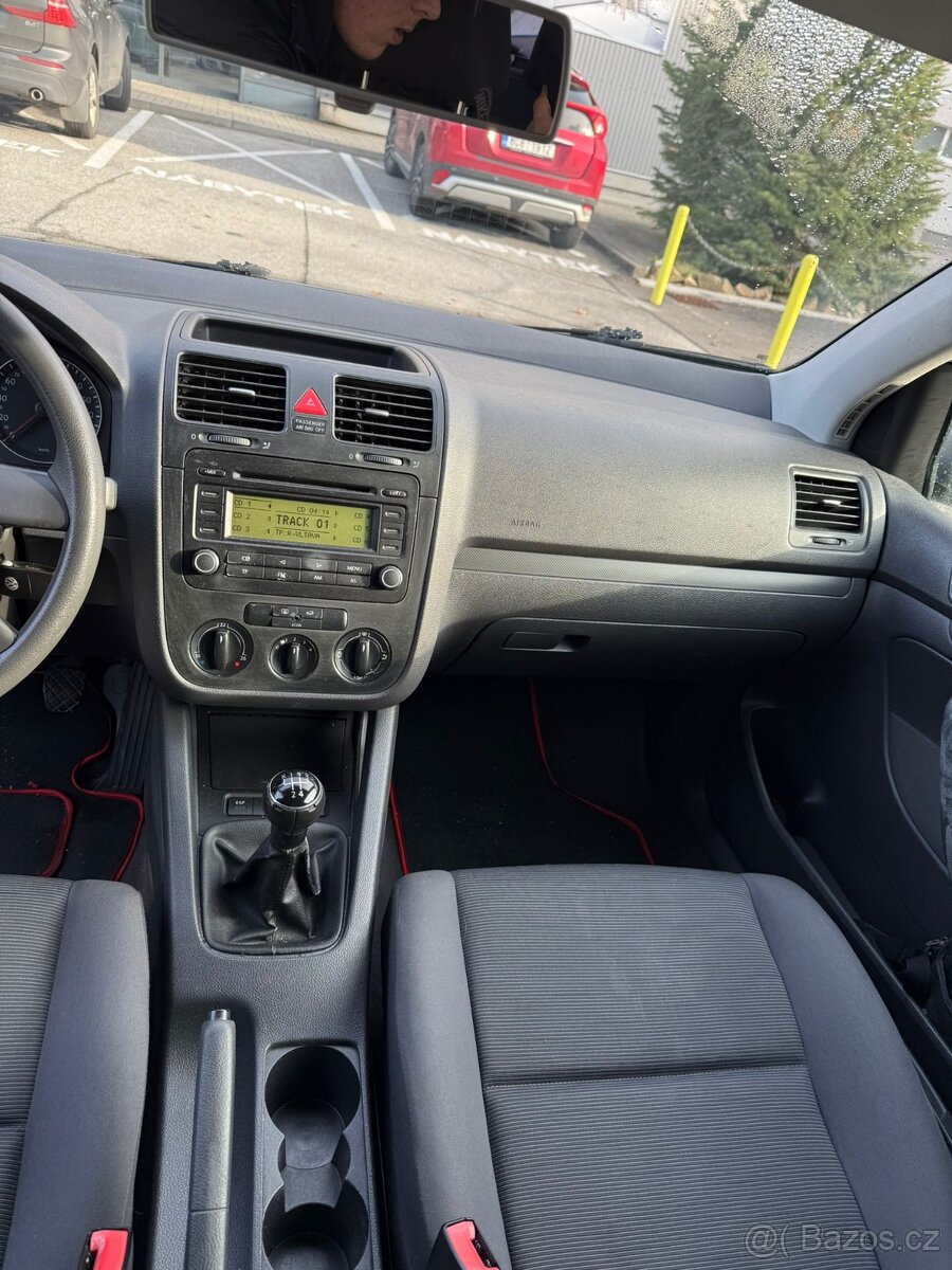 VW GOLF V 1.4 16V - 17