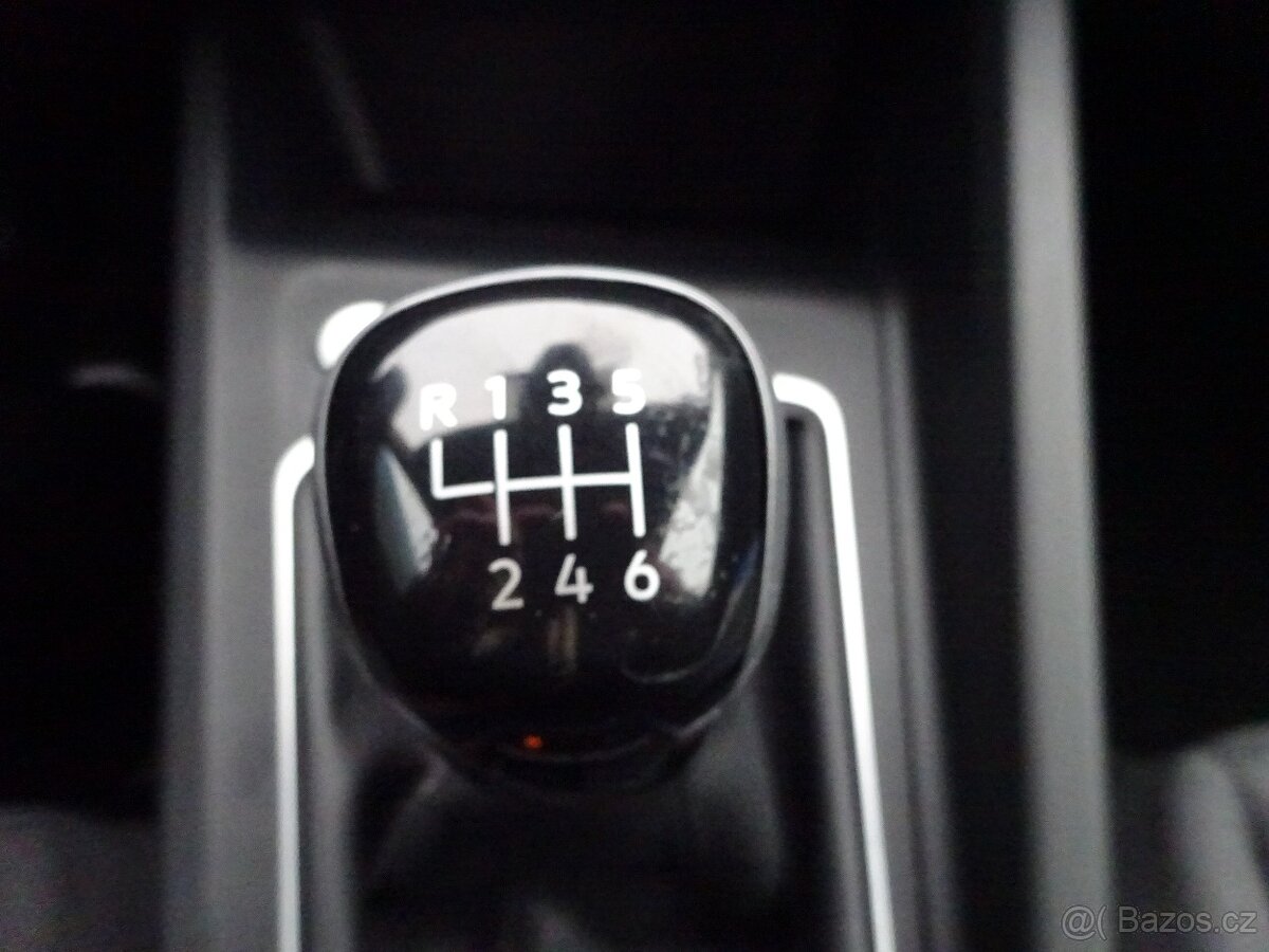 Volkswagen Golf VIII, 1,5 TSI, GARANCE KM - 17