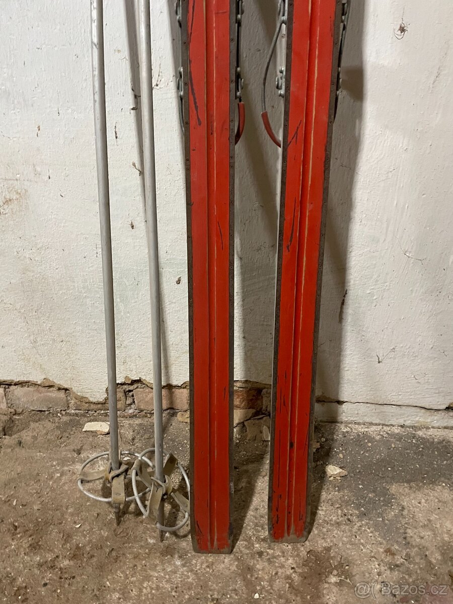 Prodám troje historické lyže - 17