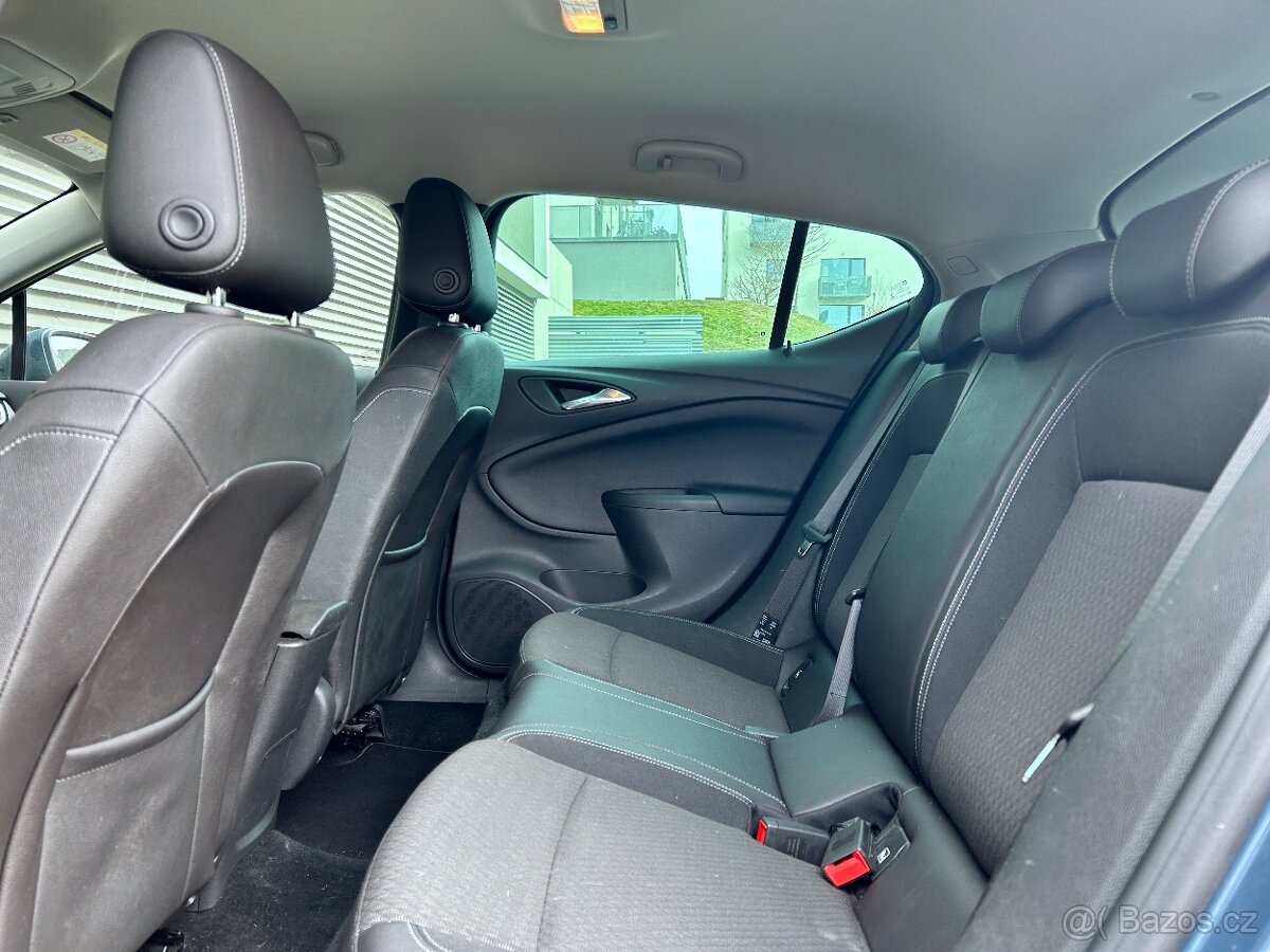 Opel Astra K hatchback, 2016, najeto 124.891 km, modrá - 17