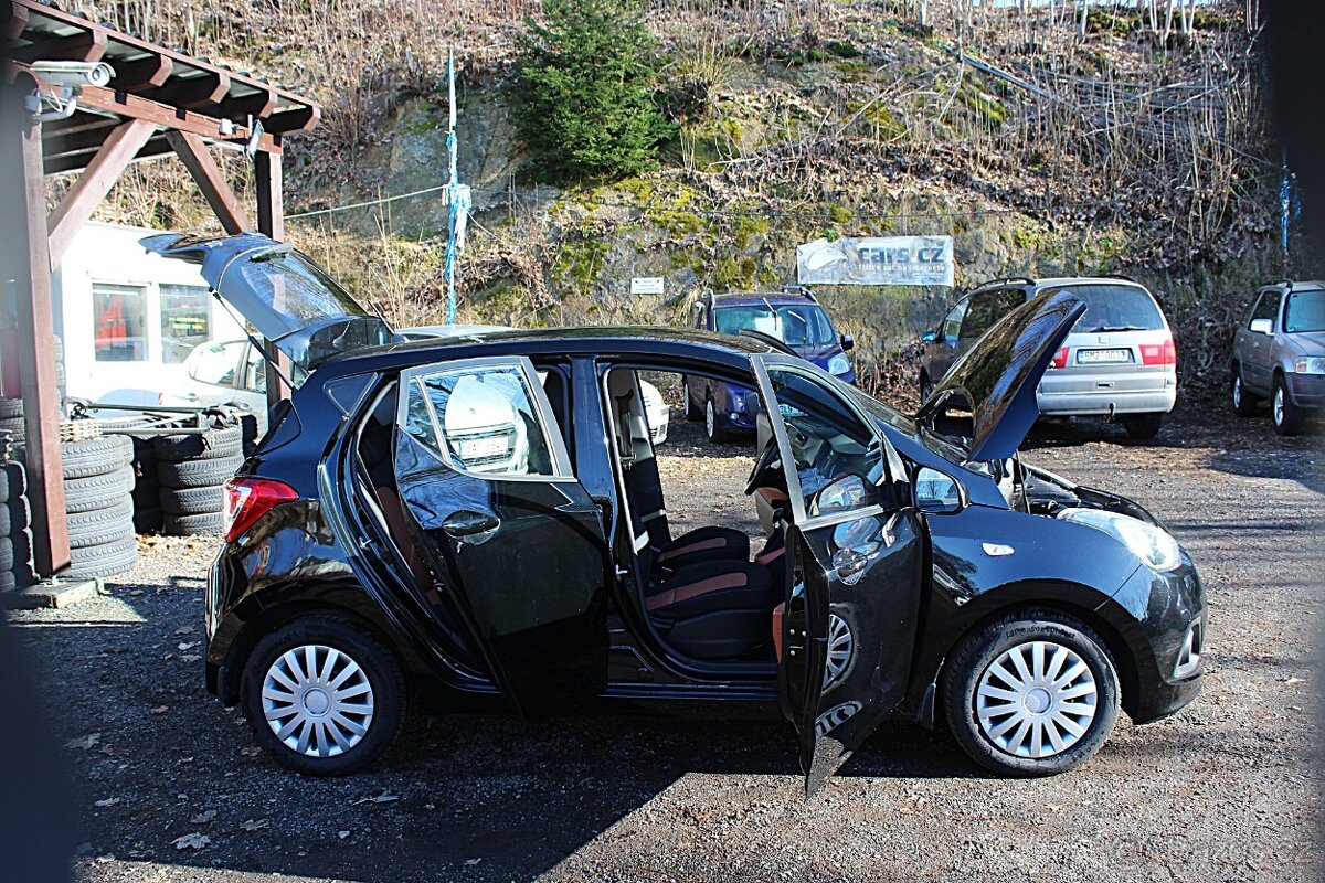 Hyundai i10 1.0i - 17