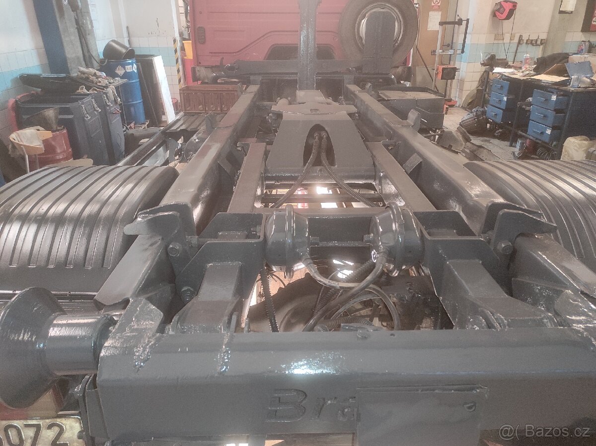 MERCEDES ATEGO r.v.2006 Kontejner - 17