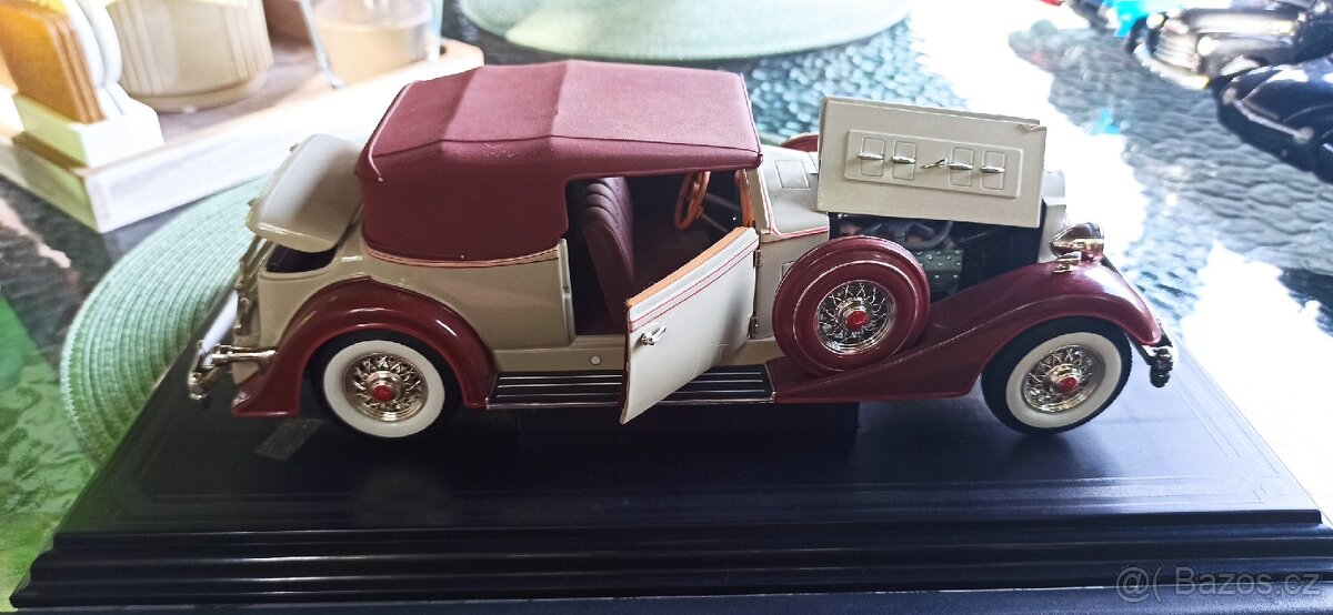 Sberatelske modely aut - 17