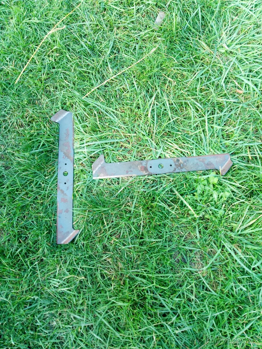 Zahradní traktor - 17