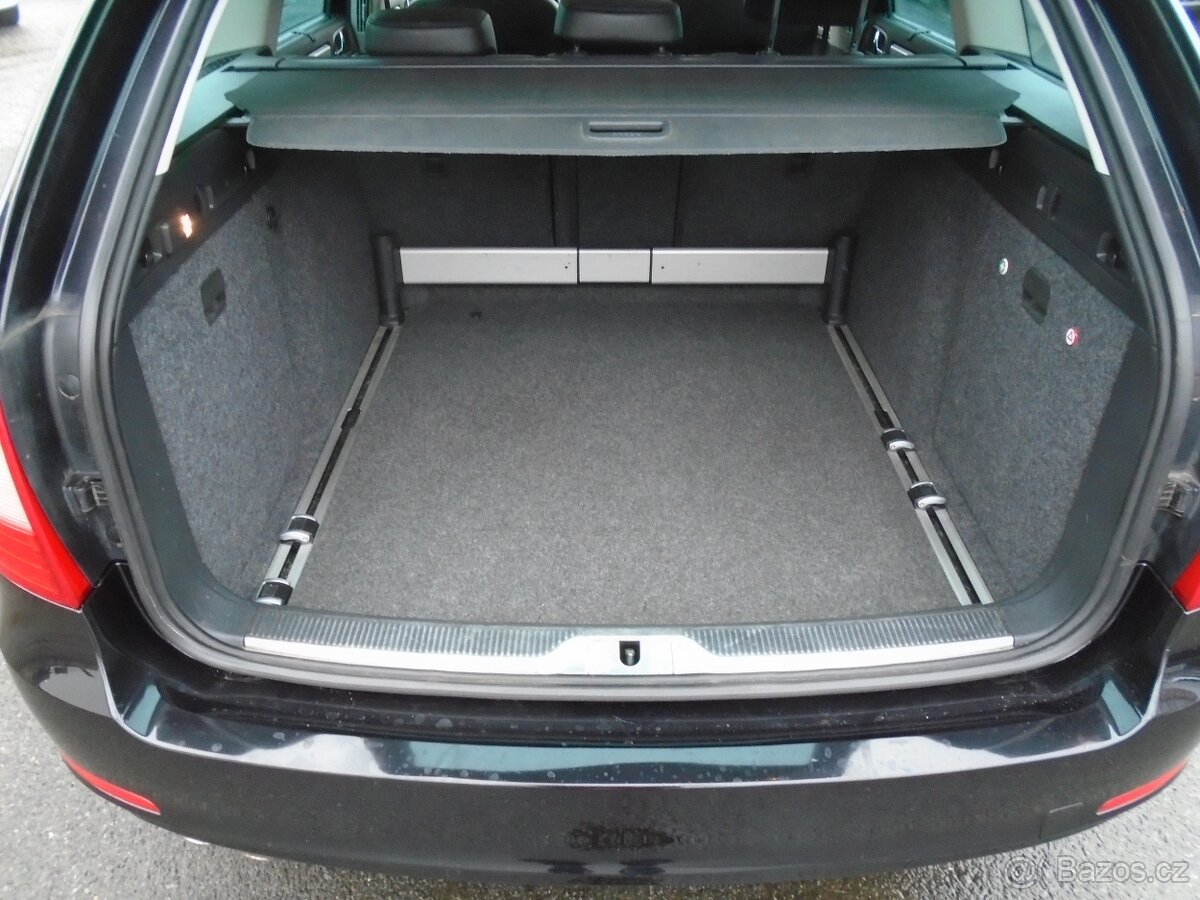 Škoda Superb 2.0 TDI Elegance 103kW ČR automat - 17