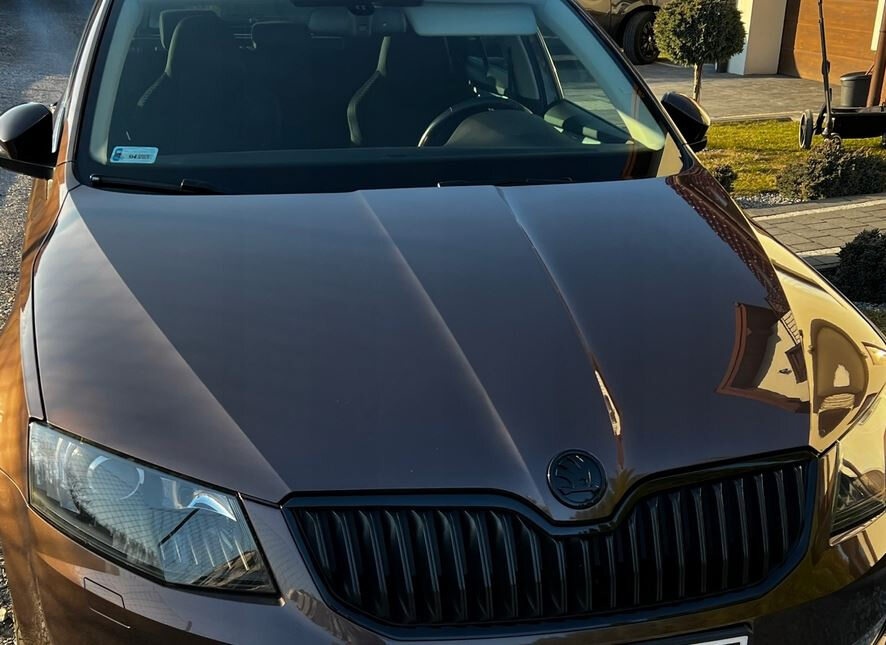 PREDNI MASKA OCTAVIA 3 / 3FL / 4 RAMECEK GRILU MASKY CERNY - 17