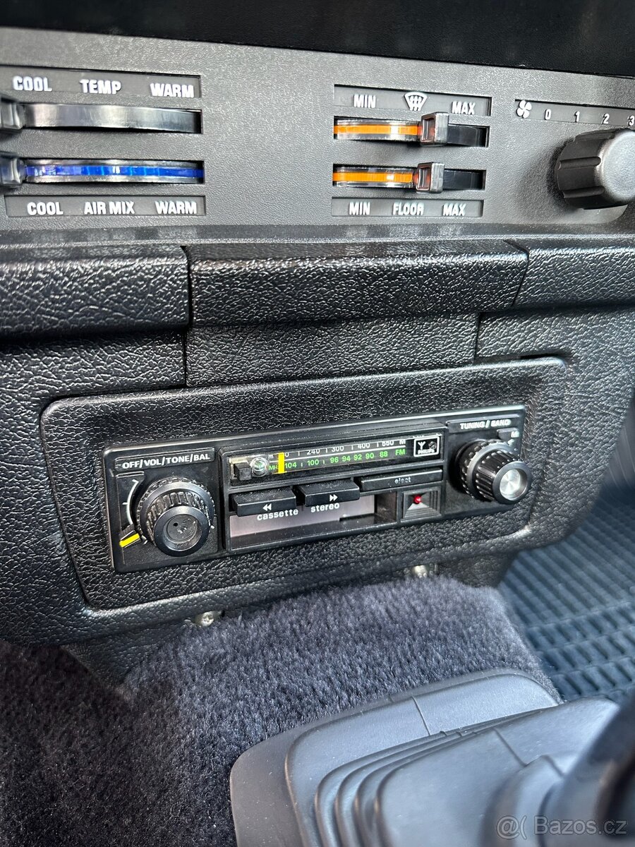 Volvo 240 GL 2.3L 1990 - 17