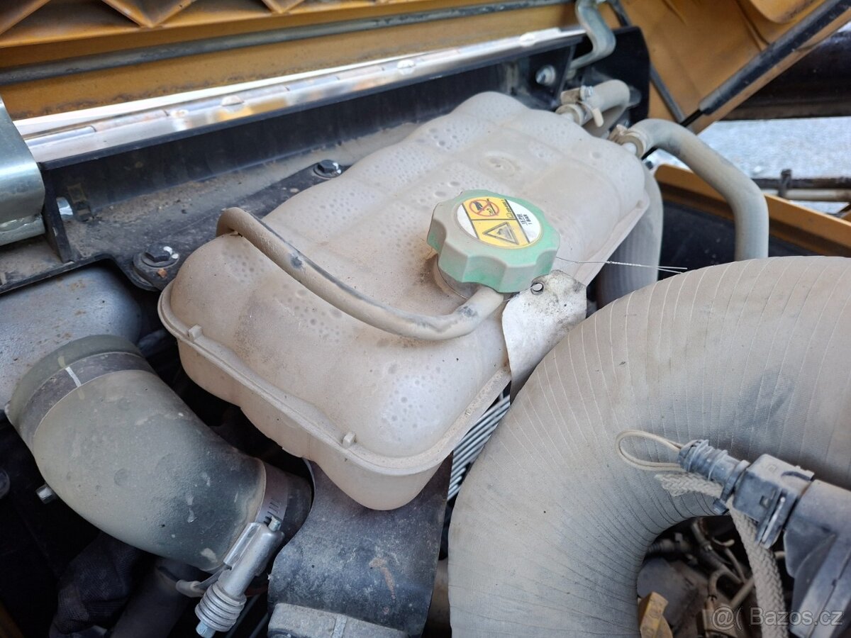 CATERPILLAR 432 4X4 - 17