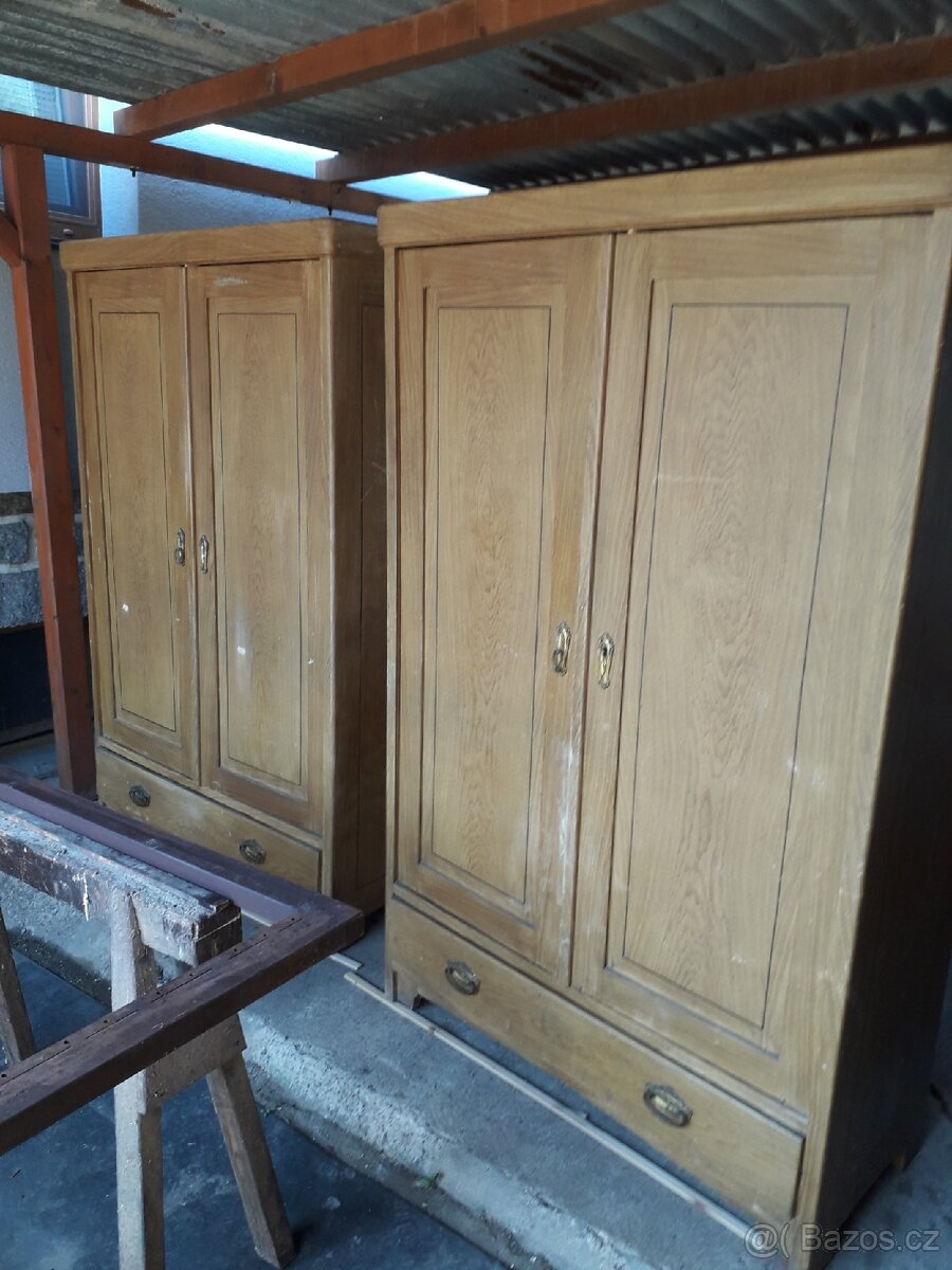 Prodam dve parove celomasivni skrine krasny stav - 17