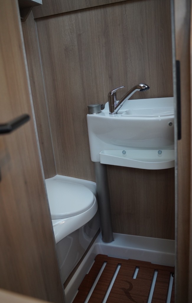 Robeta Womondo Sphinx sleva 231 000 Kč - 17