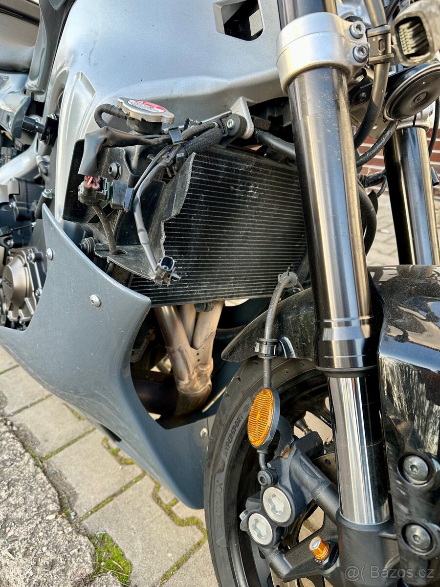 Yamaha xsr 900 gp - 17