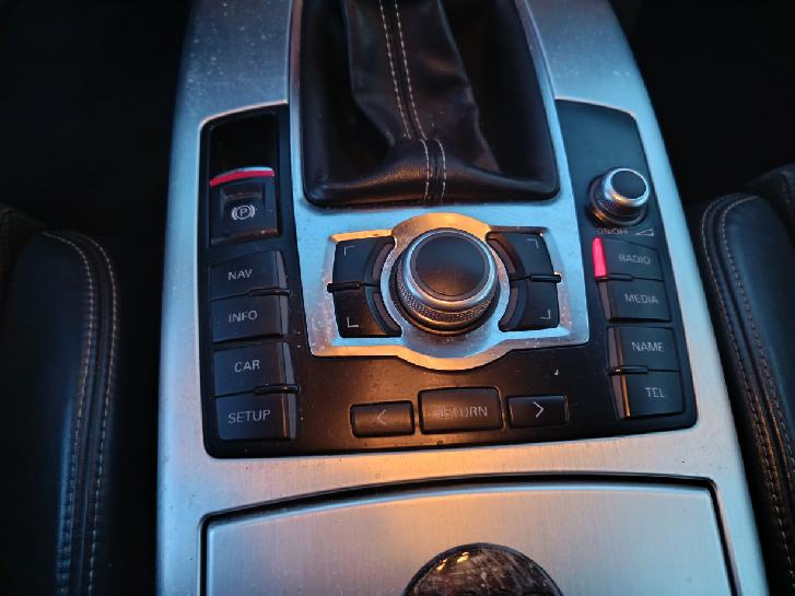 Prodám AUDI A6 2,7TDi Avant, facelift, manuál - 17