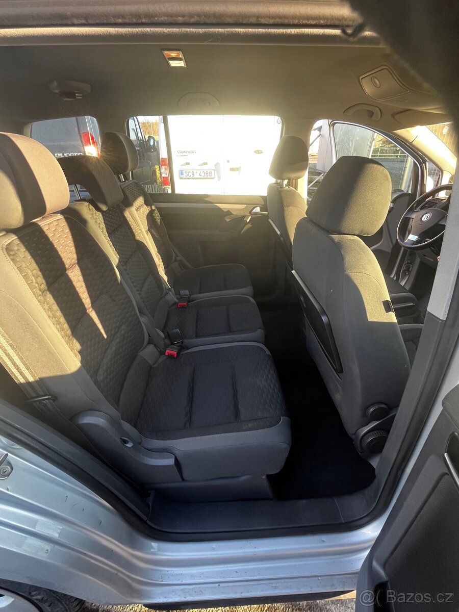 Volkswagen touran 1.6 TDi - 17