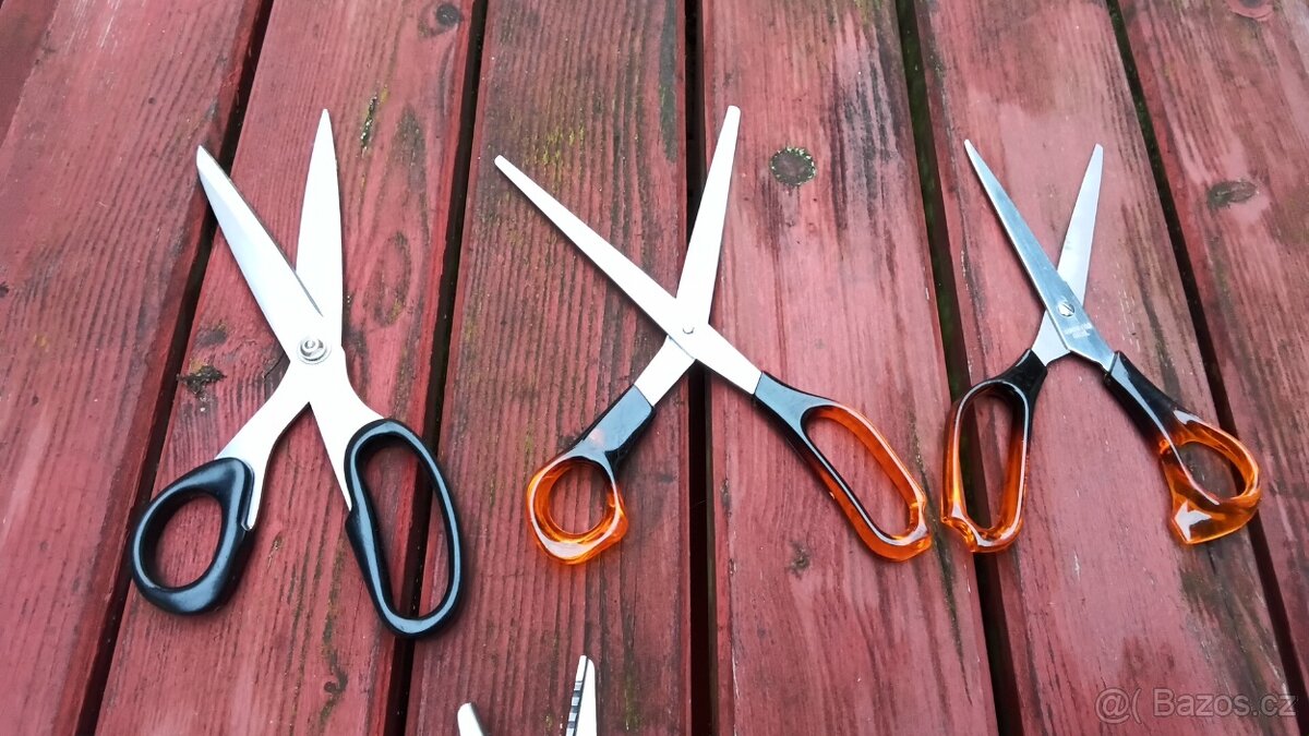 Starý stromek,pohledy ,nůžky a jiné . - 17