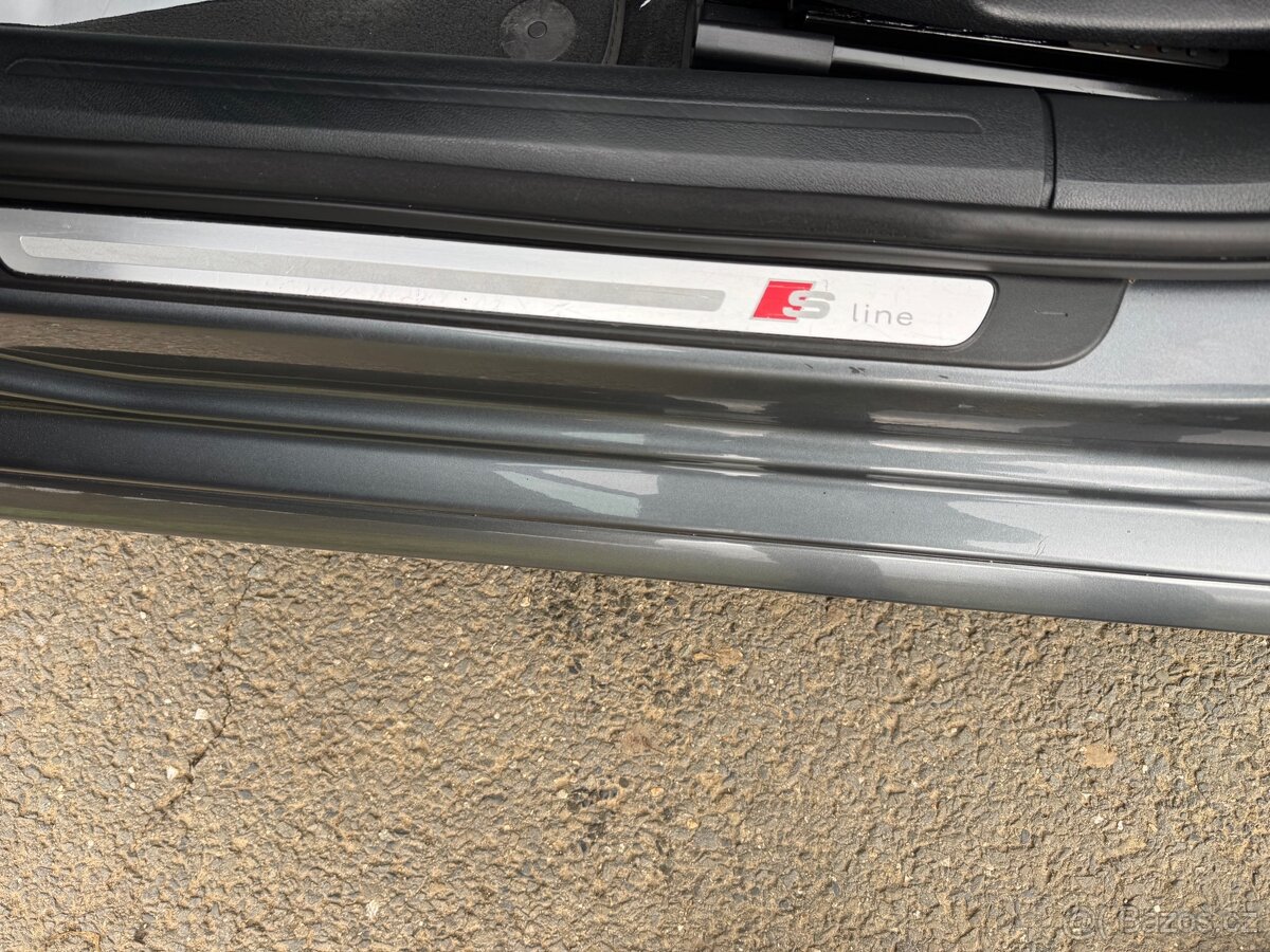 Audi A4 Combi 2.0 Tdi 110 Kw S-line Rok 10/2015 - 17