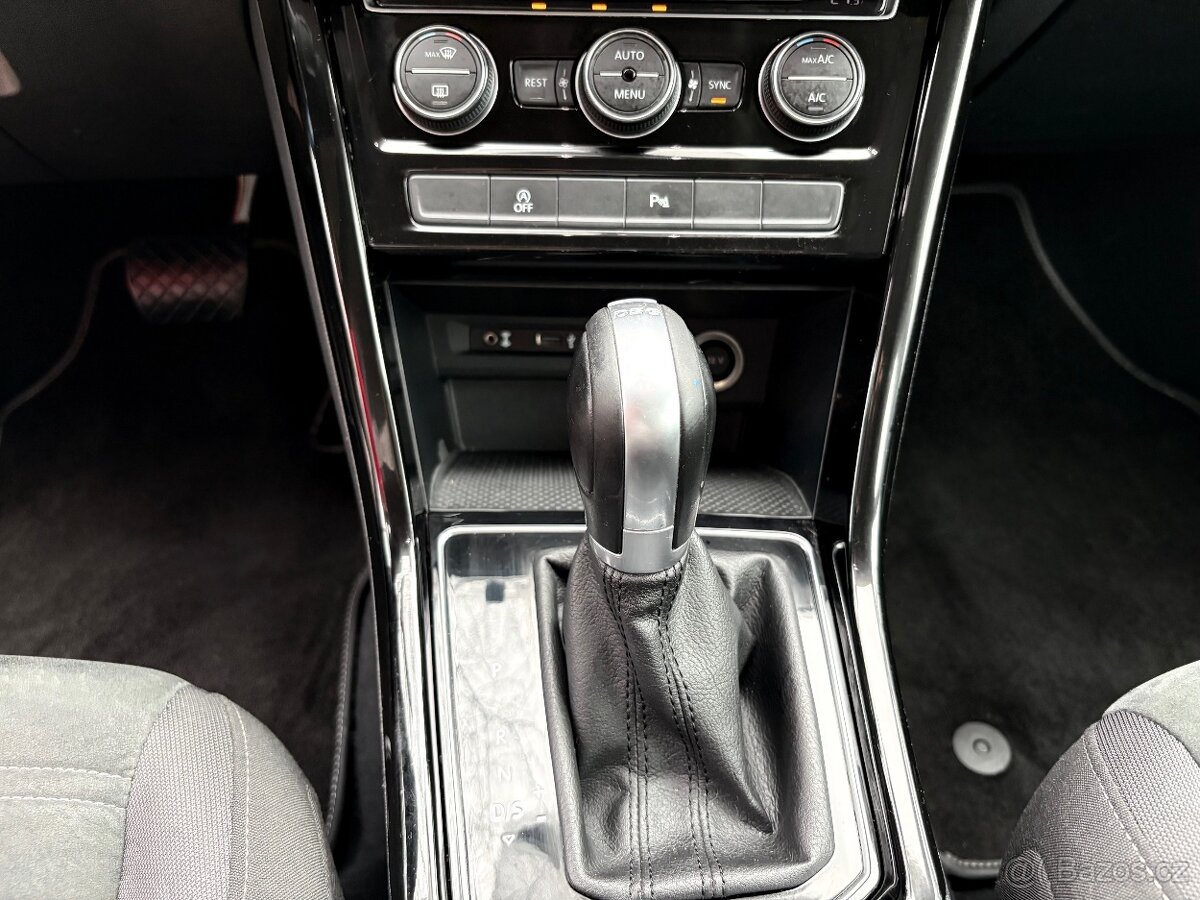 VW TOURAN 2,0TDI 110kW DSG HIGHLINE -FULL LED- - 17