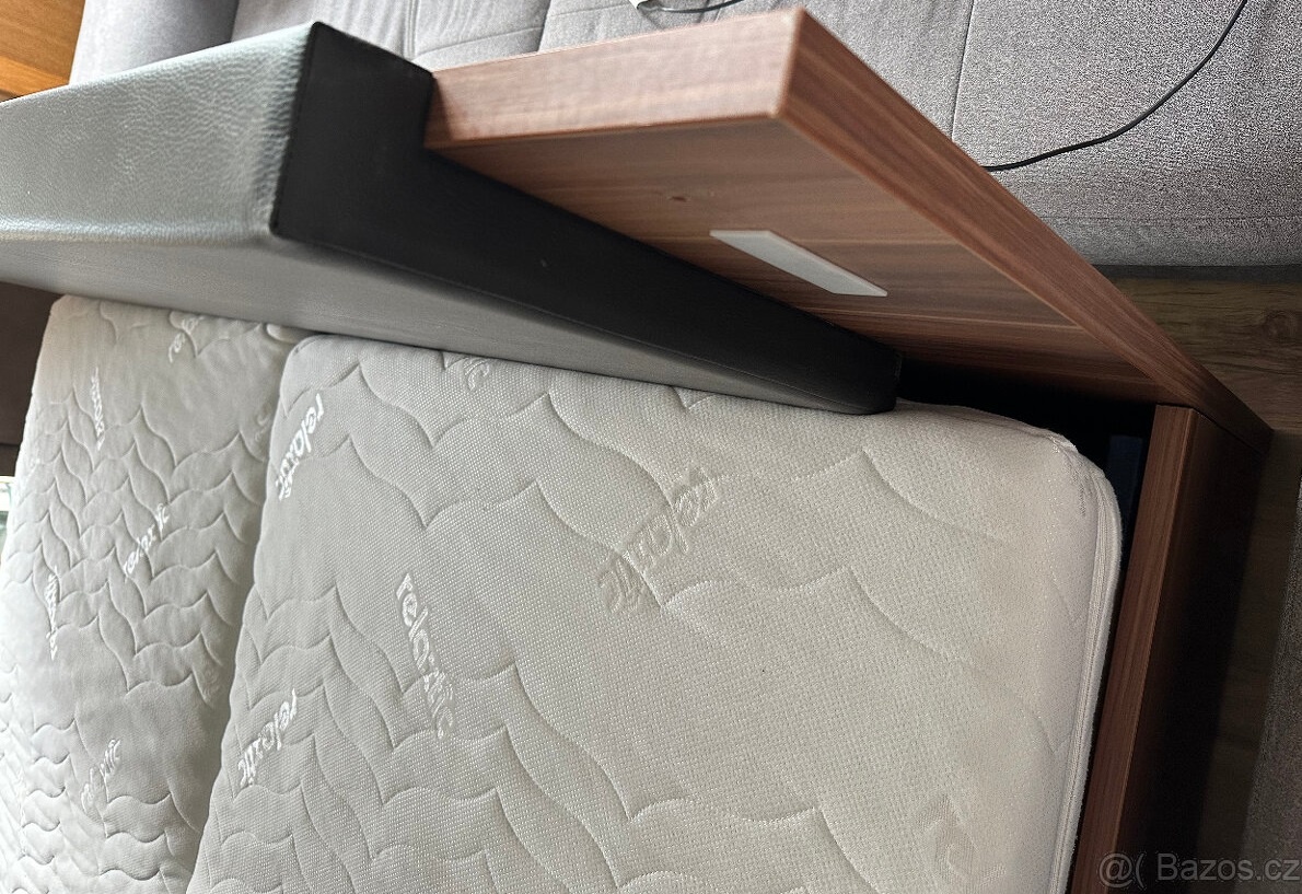 Moderní postel dvoulůžko kompletní zánovní - 17
