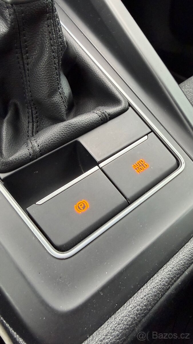 Volkswagen Golf 8 - 17