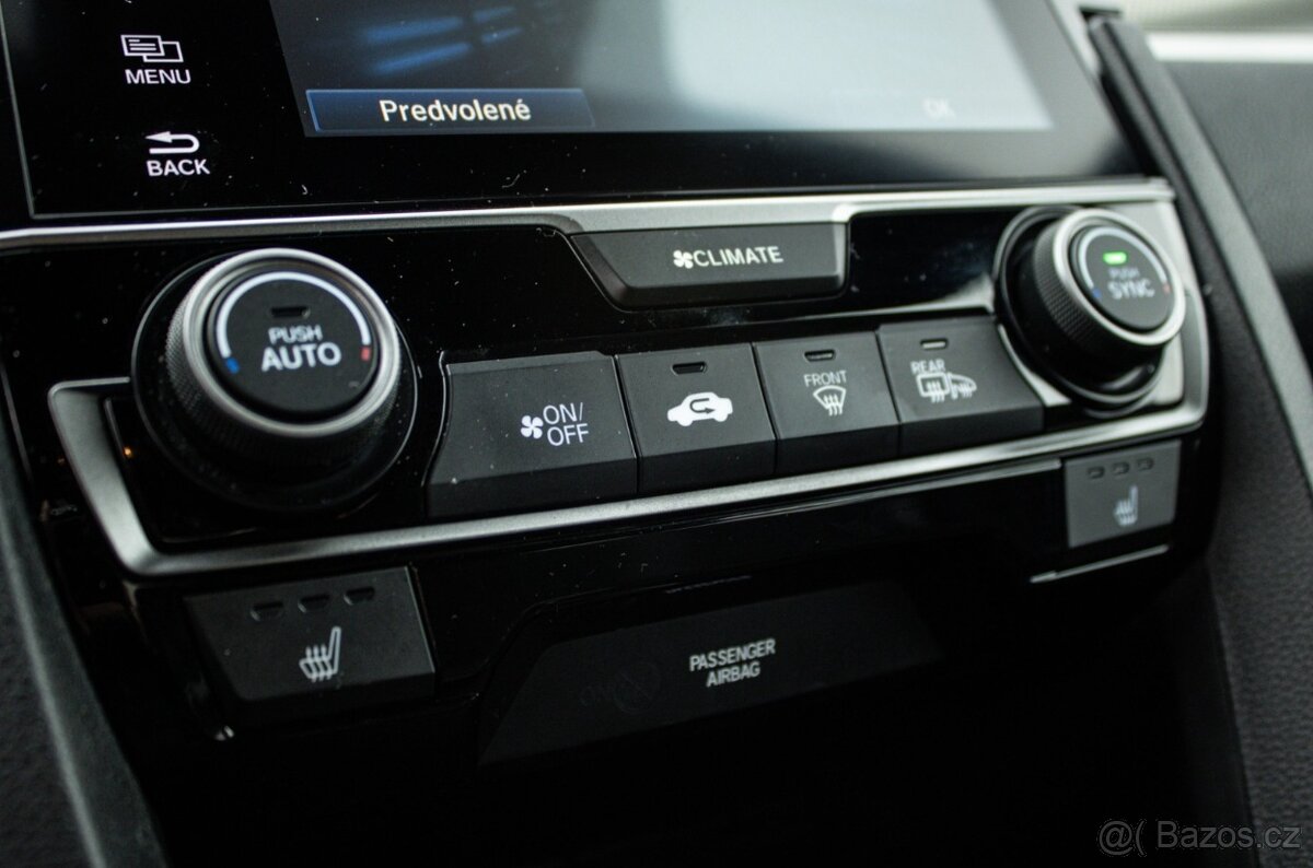 Honda Civic 1.0 DOHC VTEC Turbo Elegance - 17