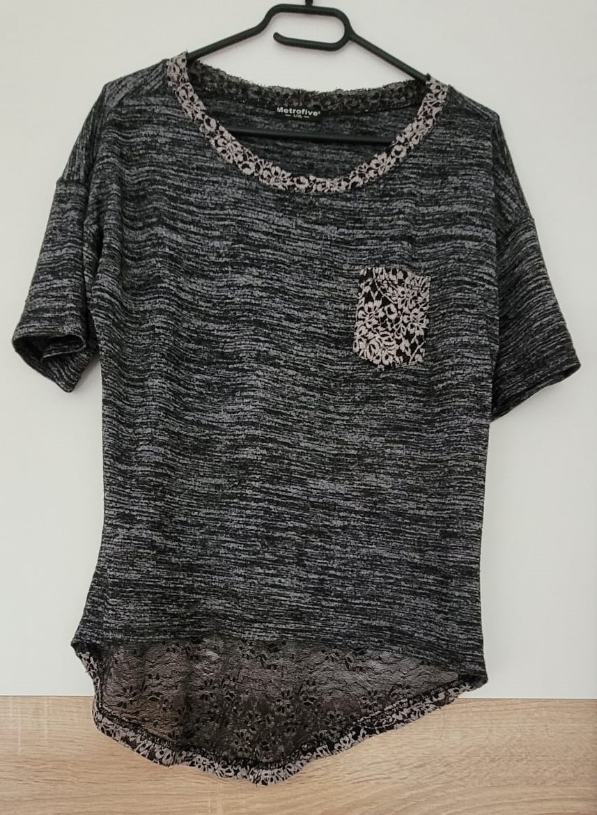 BALÍK OBLEČENÍ VELIKOST L - 17