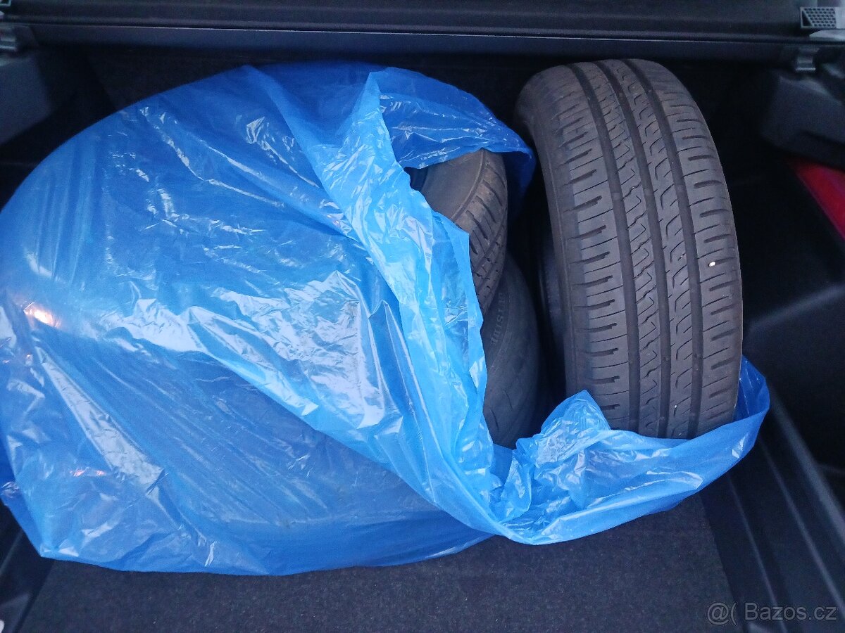 Škoda Fabia 1,0 TSI KOMBI STYLE - 17