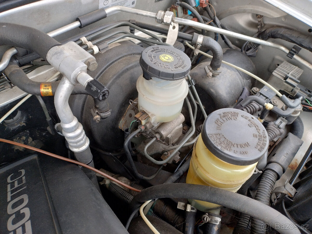 Opel FRONTERA 2,2DTI 16V 2002 LIMITED 4x4 DILY - 17