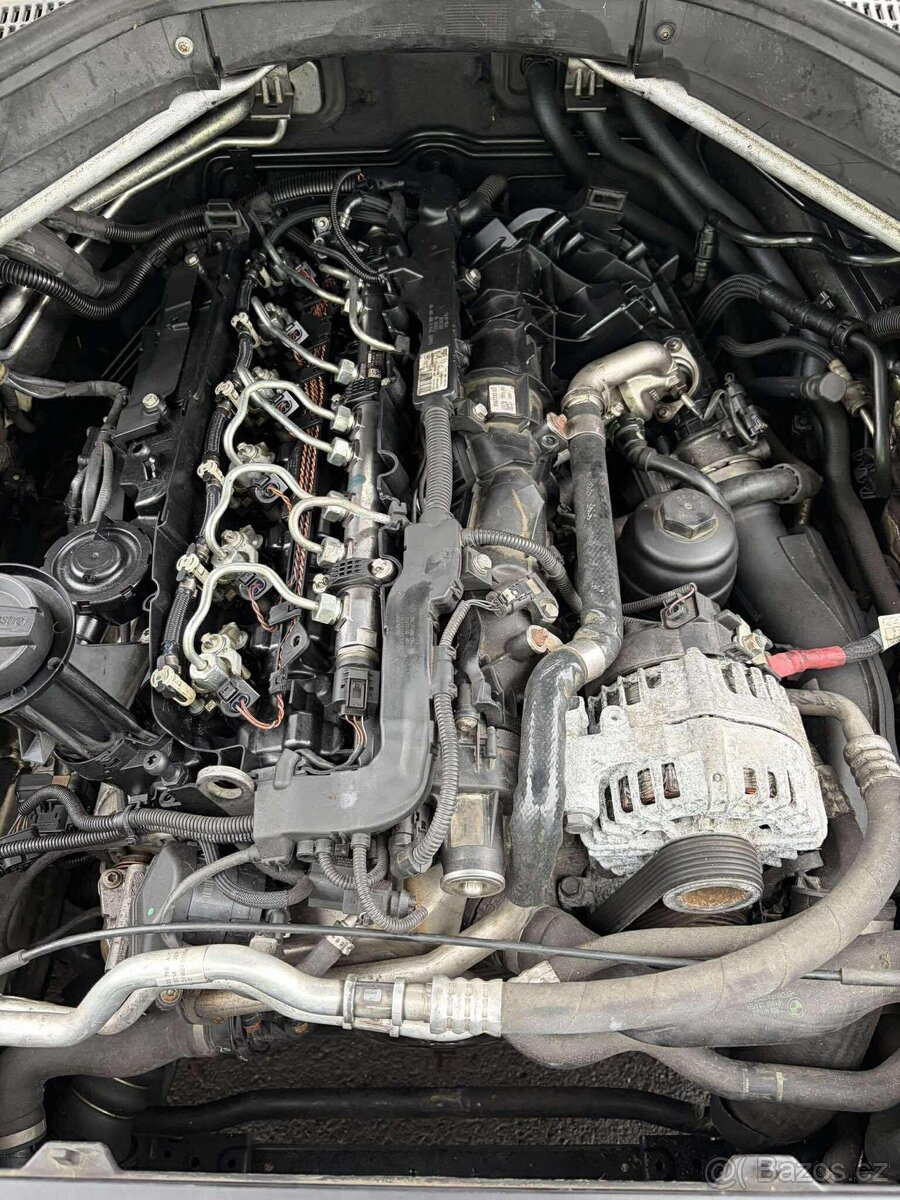 Komplet na díly x5 e70 LCI 180kW - 17