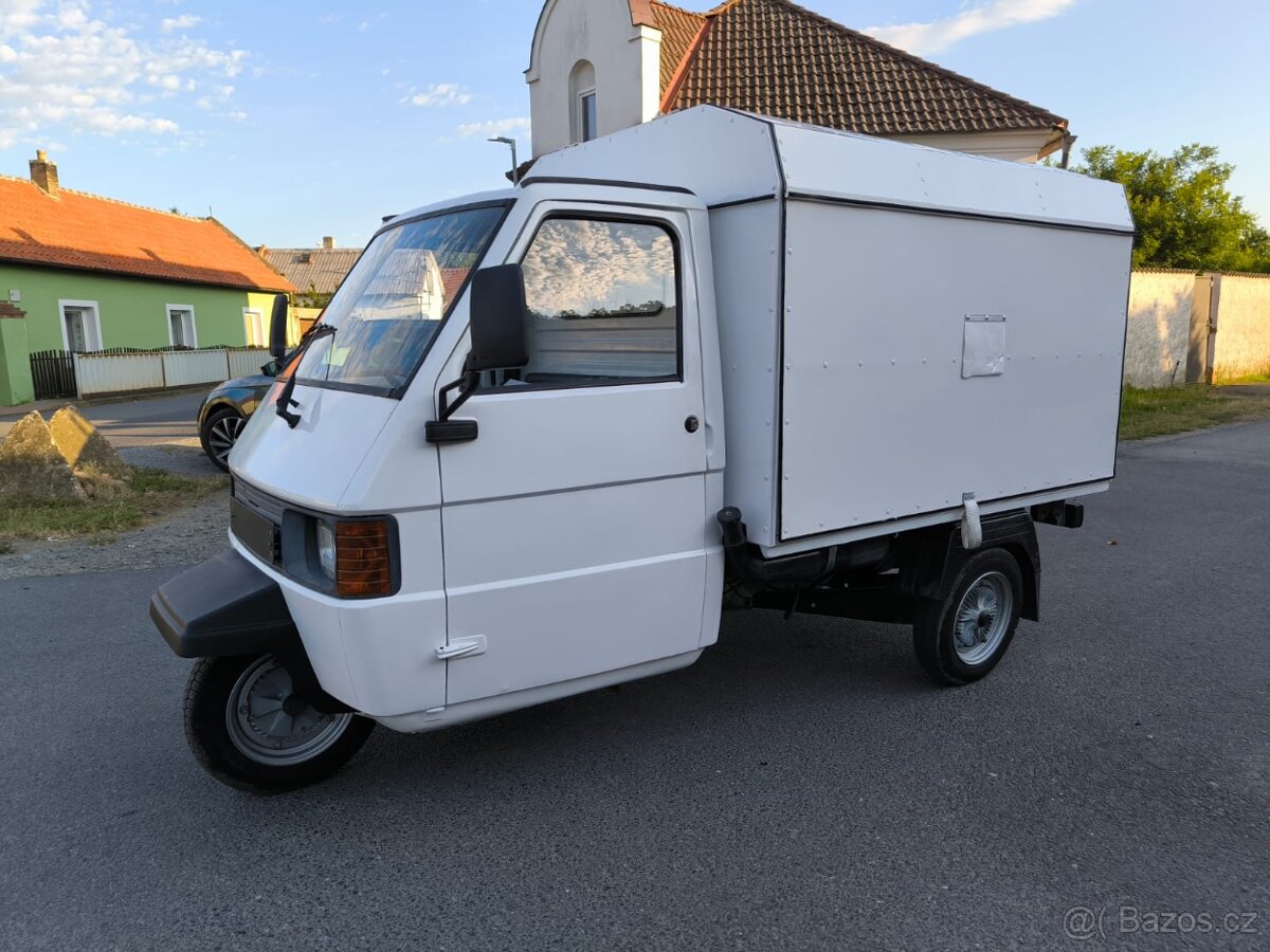 Pojízdná prodejna foodtruck piaggio ape tm - 17