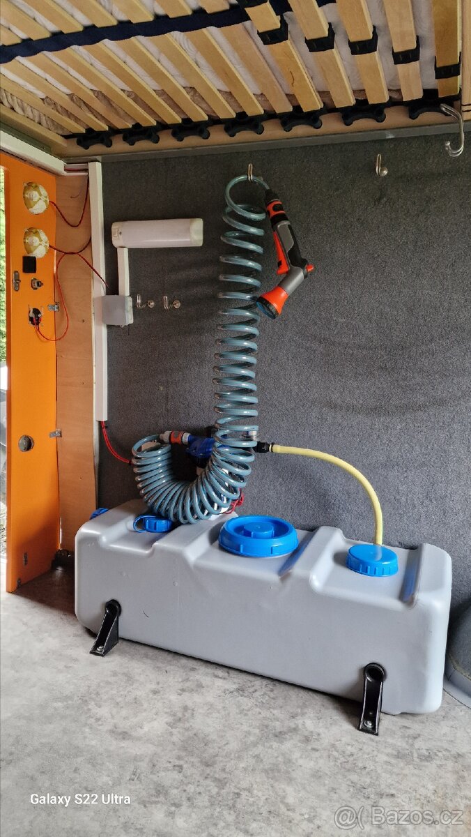 Obytná dodávka VW Crafter - 17