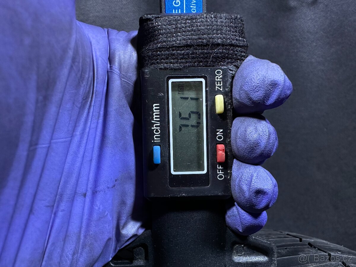 VW T-Roc T-Cross Zimní alu kola 255/55 R17 Michelin Cross - 17