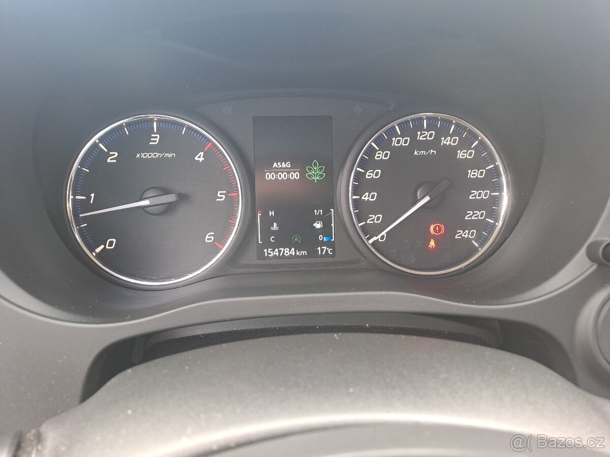 Prodám Mitsubishi Outlander 2014, 2.2 Dizel,Najeto 155000 - 17