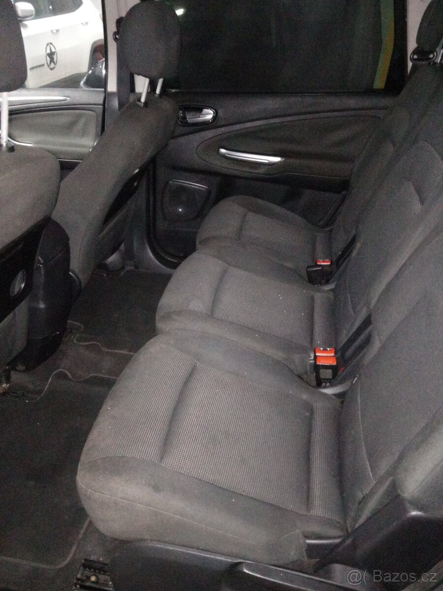 Ford S-Max ,Tažné zařízení, 5 míst. - 17
