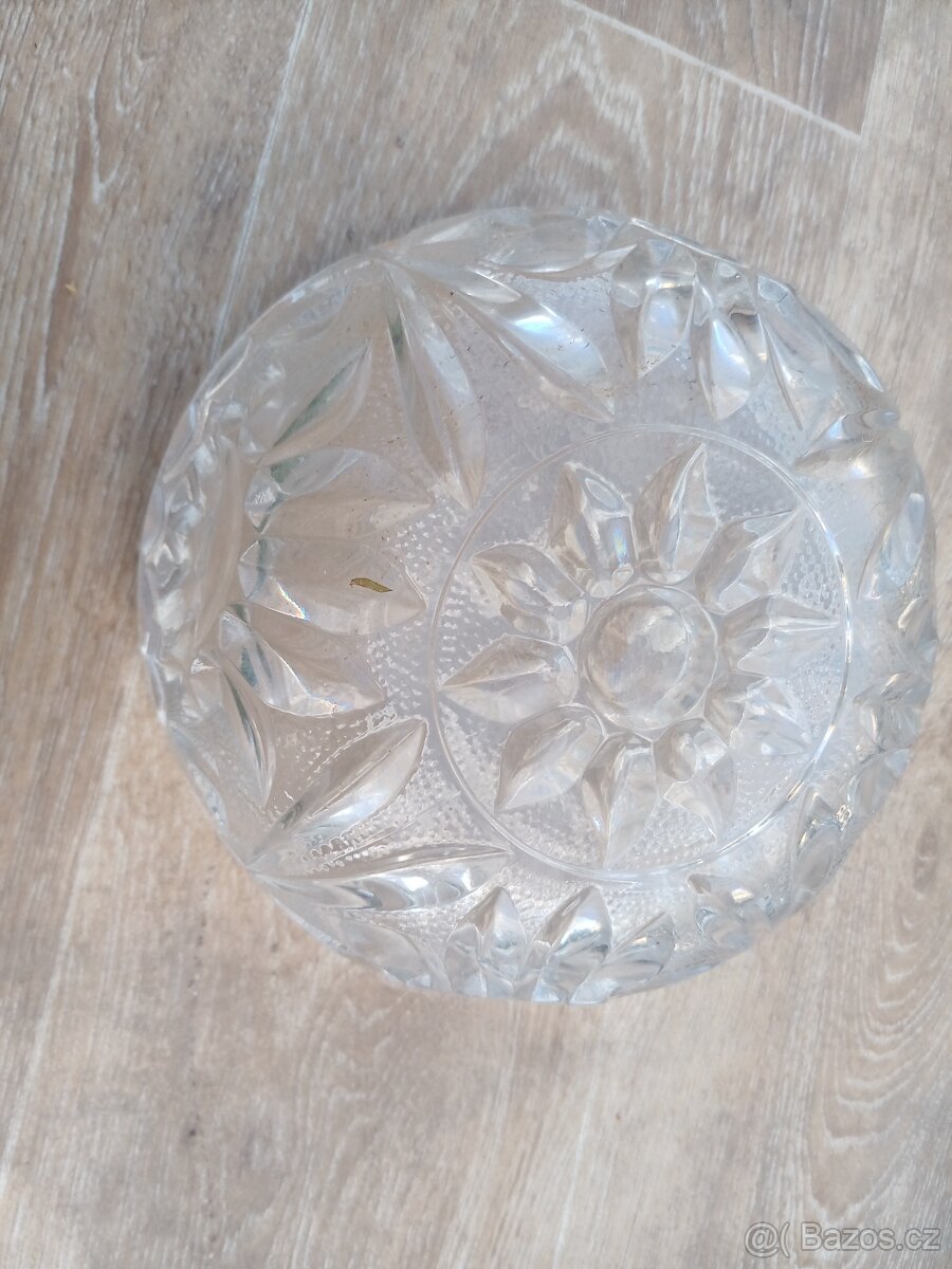 Prodám mísy a konvici, kus 50 Kč - 17