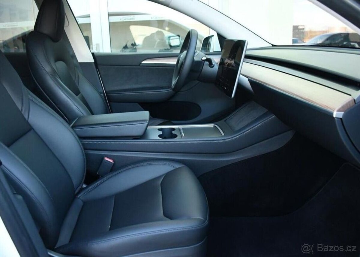 Tesla Model Y RWD PANO 35tis.KM 97%SoH - 17